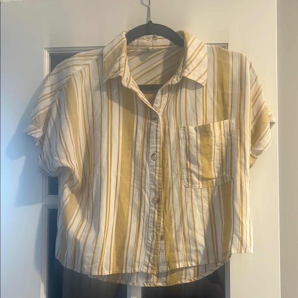Aeropostale Striped Button Up Shirt Size Small Yellow White Cropped